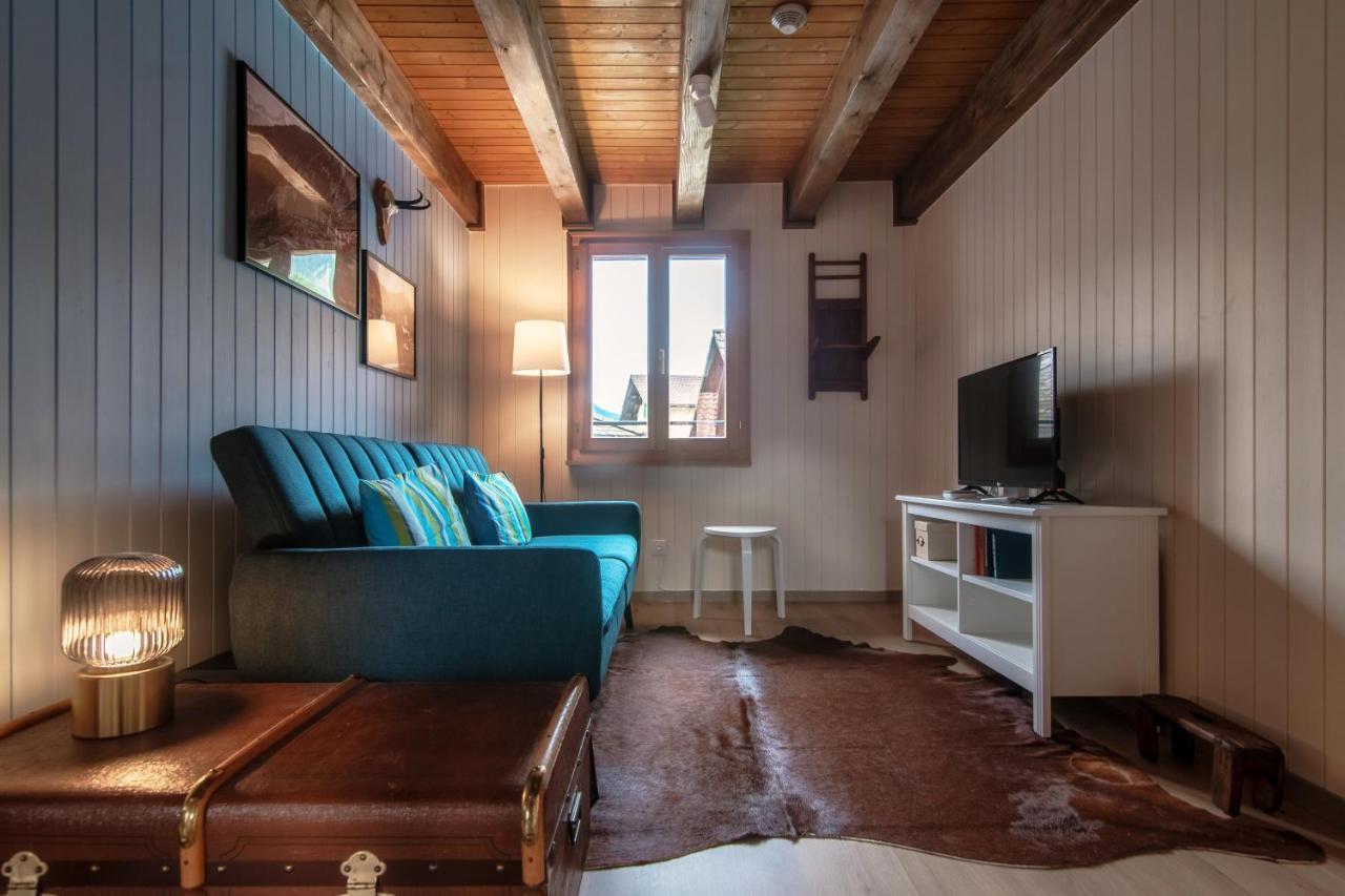 Casa Bella Oschesina By Quokka 360 - In The Village Of Osco エクステリア 写真